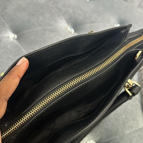 Michael Kors Black Handbag Selma Bag Women’s Black Handbags Satchel Handbags - Picture 13 of 15